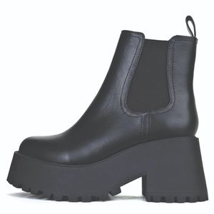 New Black Chelsea Lug Platform Ankle Boots Booties NWOT